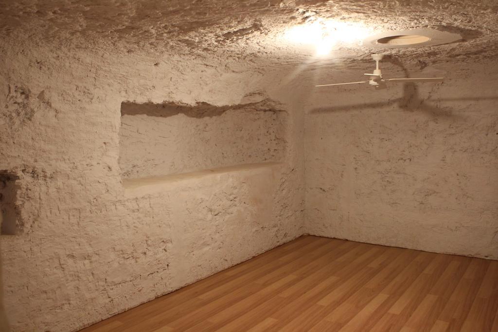 Cave Place Units Coober Pedy Exteriör bild