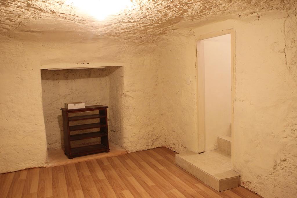 Cave Place Units Coober Pedy Exteriör bild
