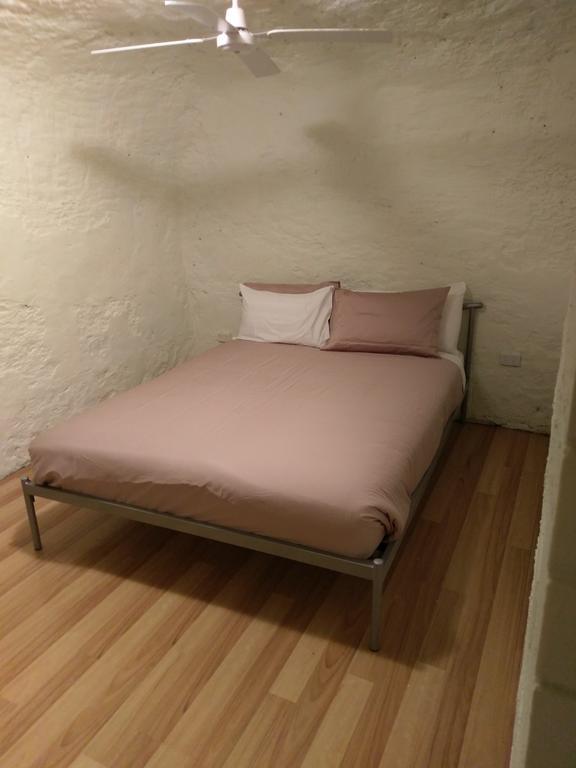 Cave Place Units Coober Pedy Exteriör bild